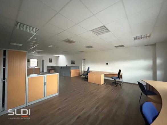 Bureaux A VENDRE OU A LOUER - VILLEFRANCHE SUR SAONE - 182 m²