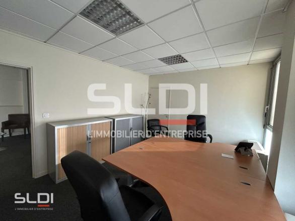 Bureaux A LOUER - LIMAS - 537 m²