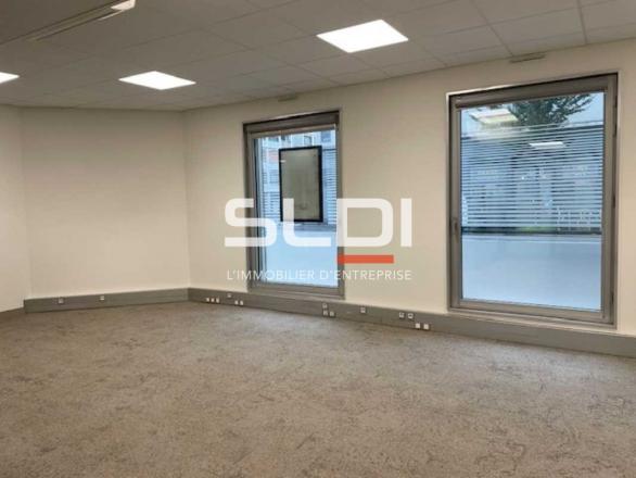 Commerces A VENDRE - LYON - 248 m²