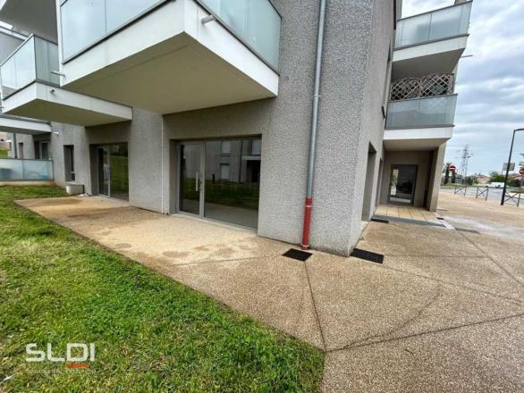 Commerces A LOUER - ANSE - 156 m²