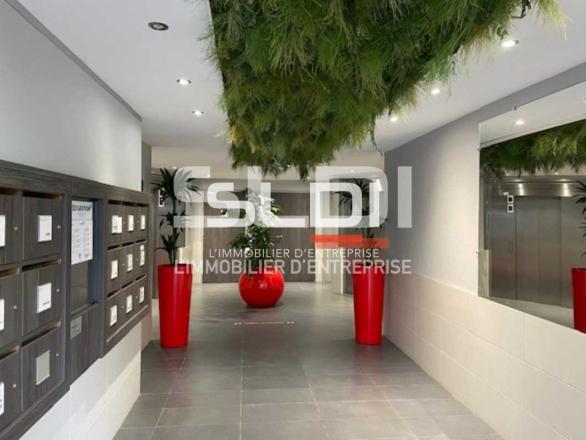 Bureaux A LOUER - MONTANAY - 147 m²