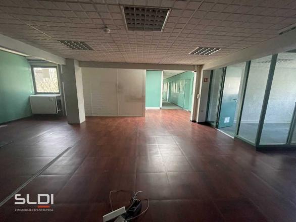 Bureaux A VENDRE - LIMONEST - 950 m²