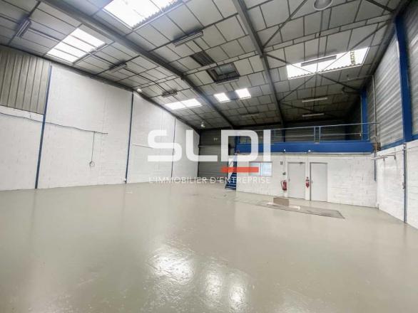 Activités A LOUER - CHASSIEU - 350 m²