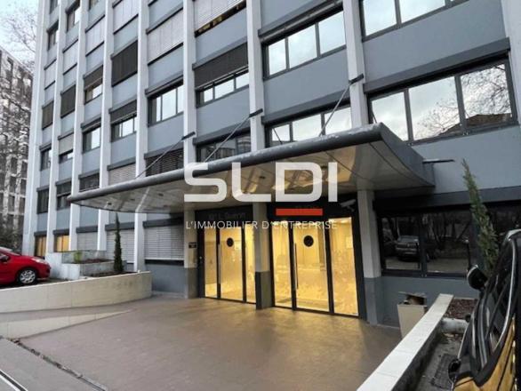Bureaux A LOUER - VILLEURBANNE - 338 m²