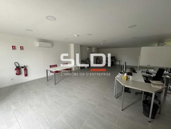 Bureaux A LOUER - JASSANS RIOTTIER - 117 m²