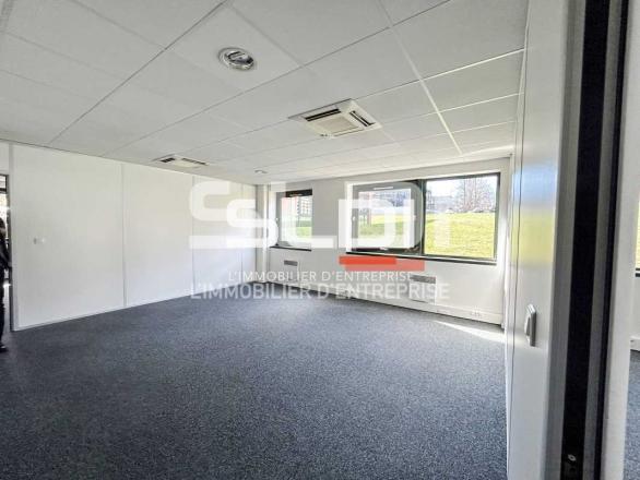 Bureaux A LOUER - LIMONEST - 90 m²
