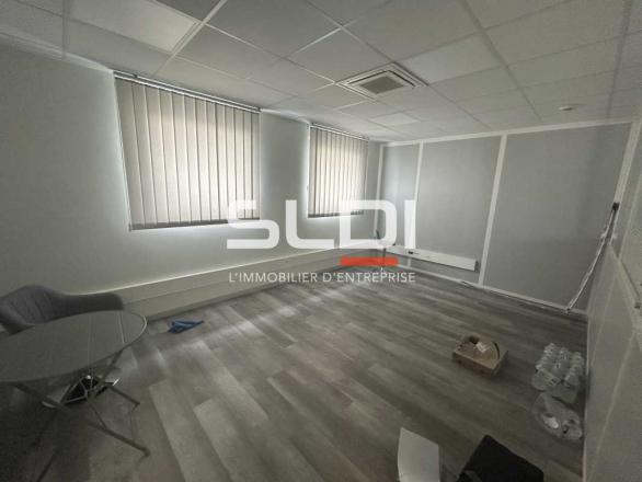 Activités A LOUER - REYRIEUX - 520 m²