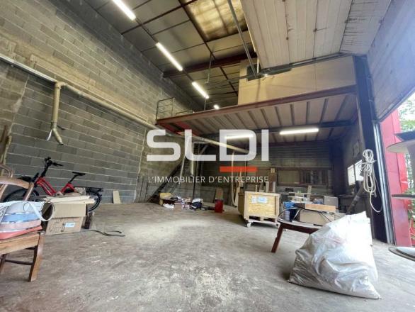Activités A LOUER - VAUGNERAY - 140 m²