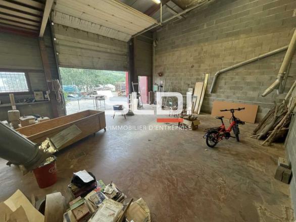 Activités A LOUER - VAUGNERAY - 140 m²