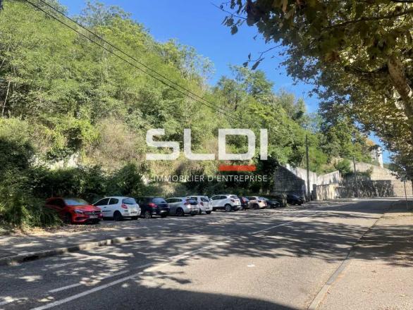  A VENDRE - VIENNE - 472 m²