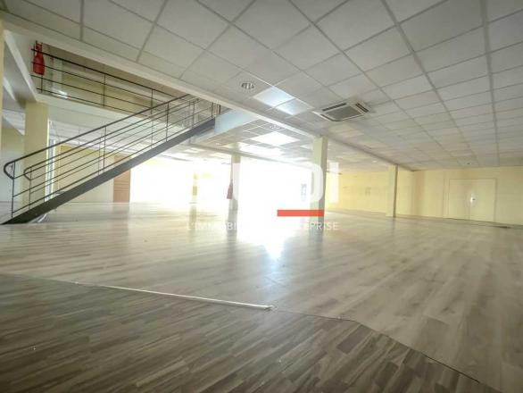 Commerces A LOUER - VALENCE - 880 m²
