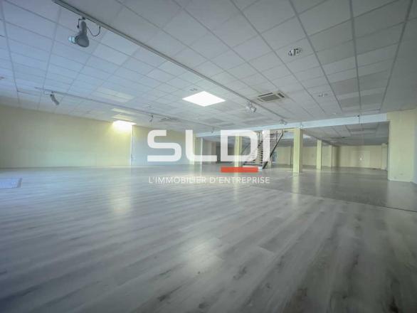 Commerces A LOUER - VALENCE - 880 m²