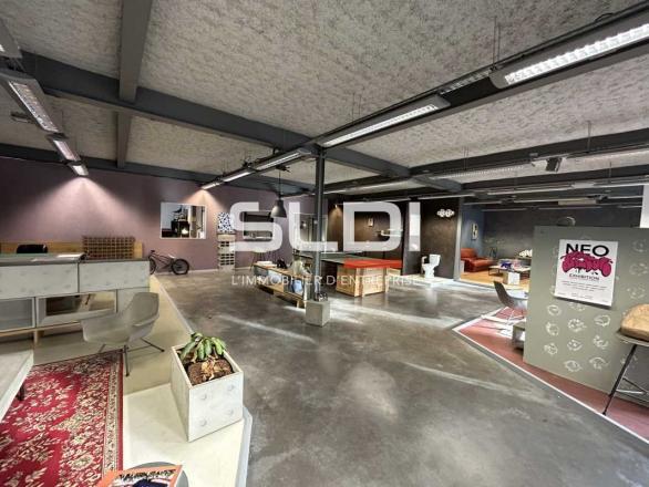 Activités A LOUER - VILLEFRANCHE SUR SAONE - 860 m²
