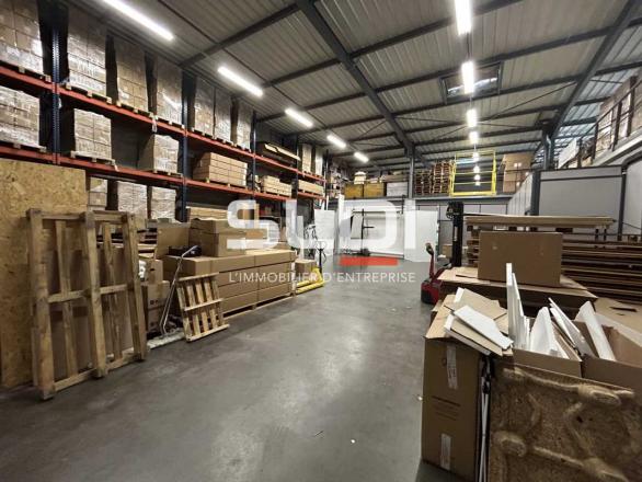 Activités A LOUER - VILLEFRANCHE SUR SAONE - 860 m²