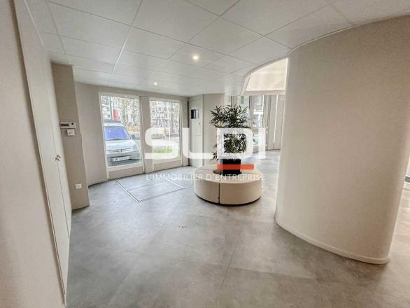 Bureaux A LOUER - LYON - 207 m²