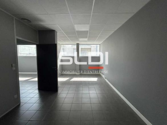 Bureaux A LOUER - VILLEFRANCHE SUR SAONE - 130 m²