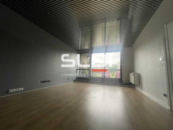 Bureaux A LOUER - LYON - 80 m²