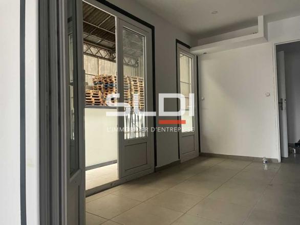 Activités A LOUER - VENISSIEUX - 840 m²