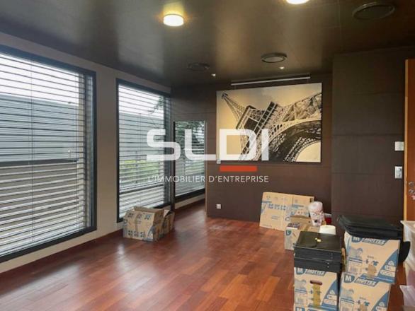 Bureaux A LOUER - RILLIEUX LA PAPE - 1 109 m²