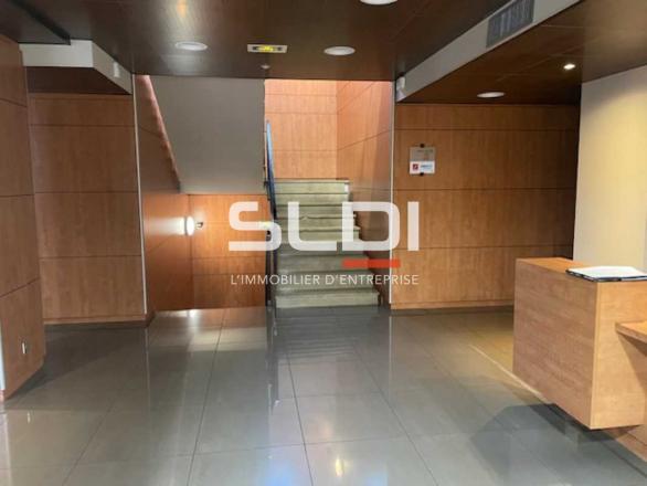 Bureaux A LOUER - RILLIEUX LA PAPE - 1 081 m²