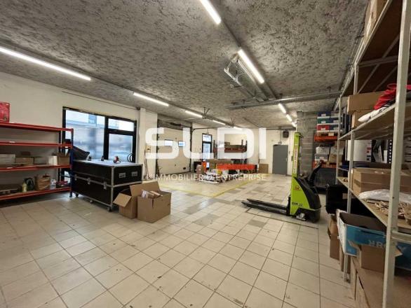 Commerces A LOUER - LIMAS - 514 m²