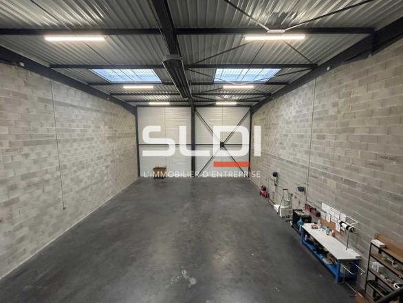 Activités A LOUER - VILLEFRANCHE SUR SAONE - 327 m²