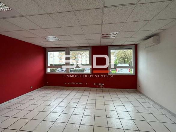 Activités A LOUER - VILLEFRANCHE SUR SAONE - 247 m²