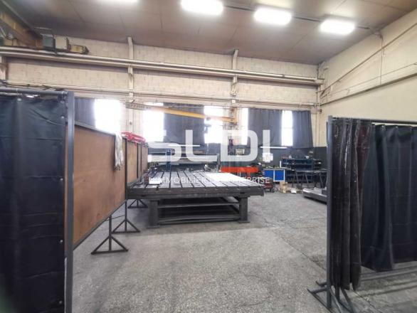 Activités A VENDRE - BEAUVOIR DE MARC - 1 870 m²