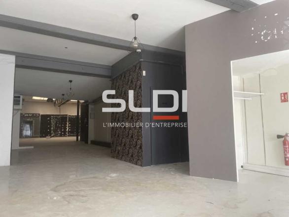Commerces A LOUER - LYON - 295 m²