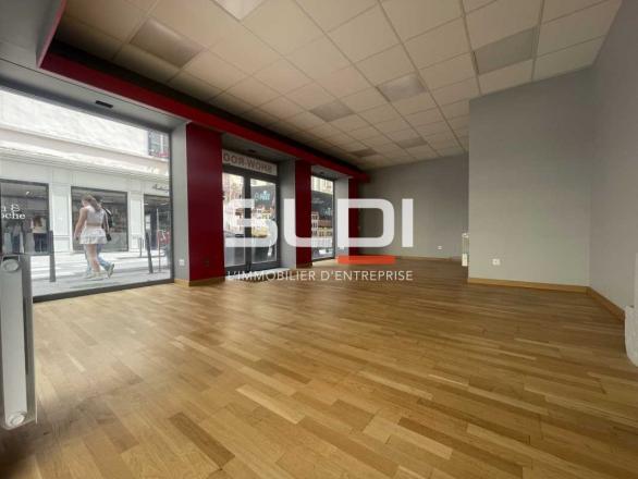 Commerces A LOUER - LYON - 70 m²