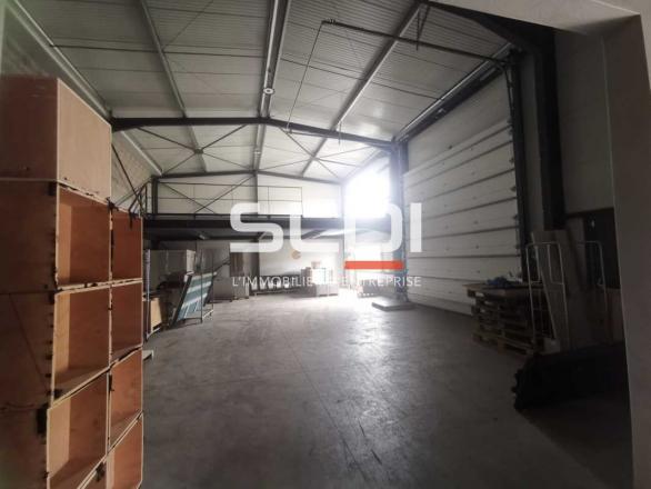Activités A LOUER - SAINT JEAN DE BOURNAY - 420 m²