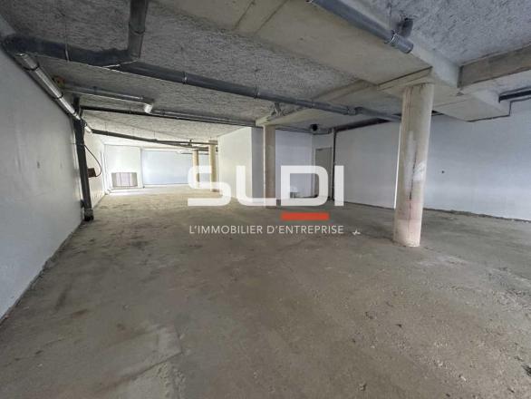 Commerces A VENDRE - VILLEFRANCHE SUR SAONE - 347 m²