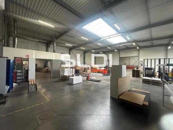Activités A LOUER - ARNAS - 1 440 m²