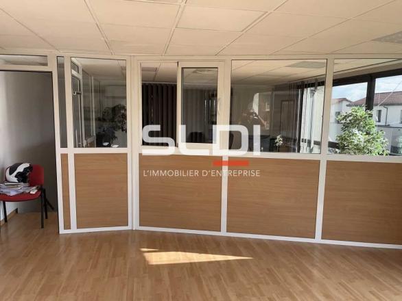 Bureaux A LOUER - CHASSIEU - 40 m²