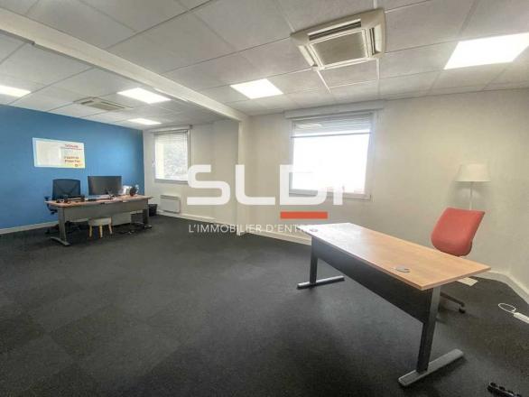 Bureaux A LOUER - VILLEURBANNE - 66 m²