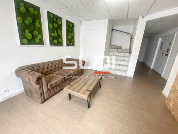 Bureaux A LOUER - VILLEURBANNE - 66 m²