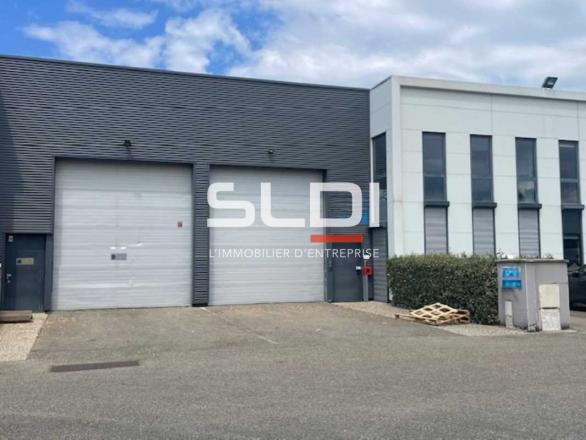 Activités A VENDRE OU A LOUER - VENISSIEUX - 731 m²