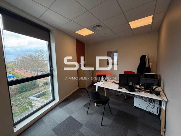 Bureaux A VENDRE - SAINT FONS - 194,4 m²