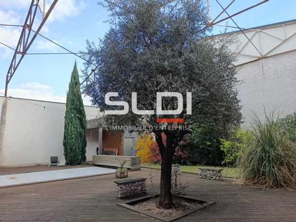 Activités A VENDRE - DECINES CHARPIEU - 1 092 m²