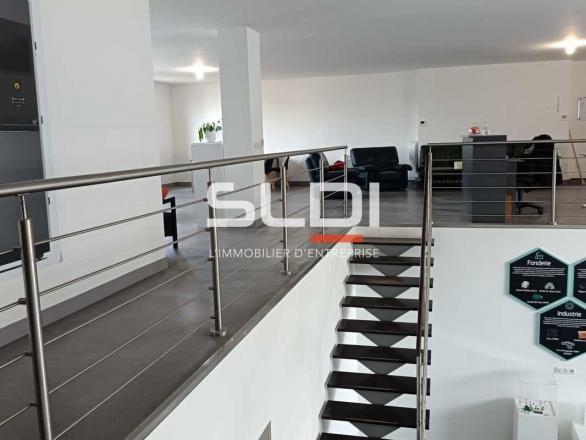 Activités A VENDRE - DECINES CHARPIEU - 1 092 m²