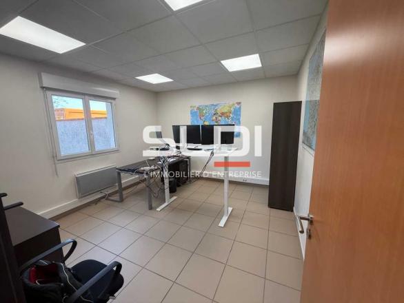 Bureaux A LOUER - TOUSSIEU - 128 m²