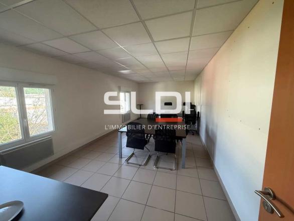 Bureaux A LOUER - TOUSSIEU - 128 m²