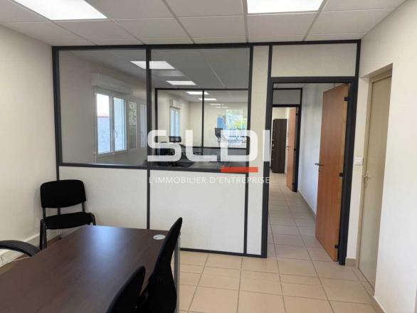 Bureaux A LOUER - TOUSSIEU - 128 m²