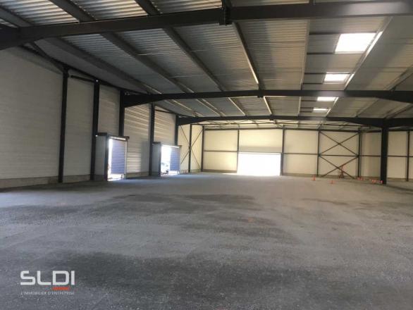 Commerces A VENDRE OU A LOUER - ANSE - 2 950 m²