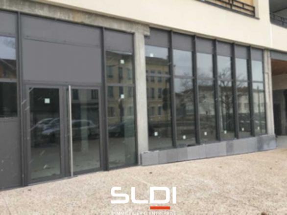 Commerces A VENDRE OU A LOUER - SATHONAY CAMP - 92 m²