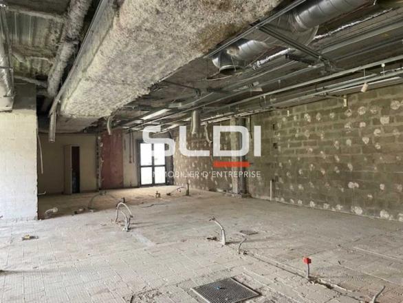 Activités A LOUER - VENISSIEUX - 1 212 m²