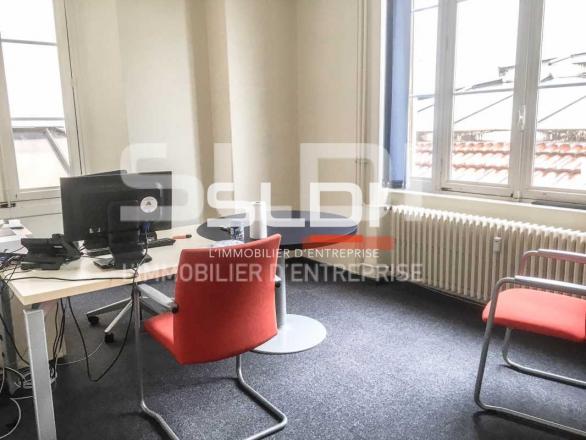 Bureaux A LOUER - LYON - 134 m²