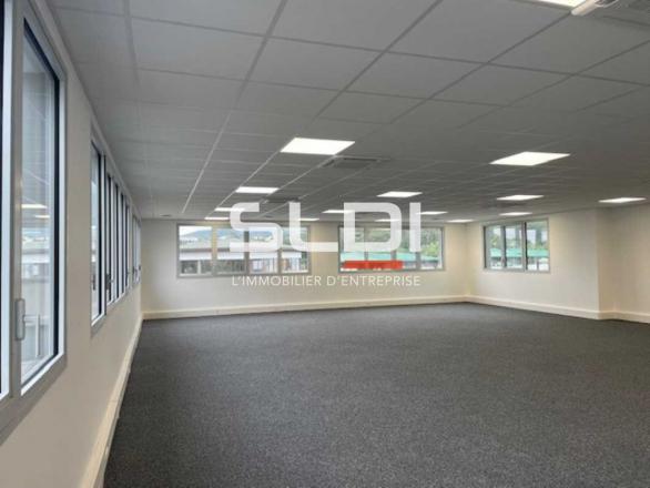 Bureaux A VENDRE - LISSIEU - 246 m²