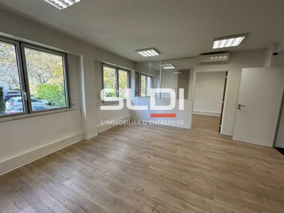 Bureaux A LOUER - ECULLY - 318 m²