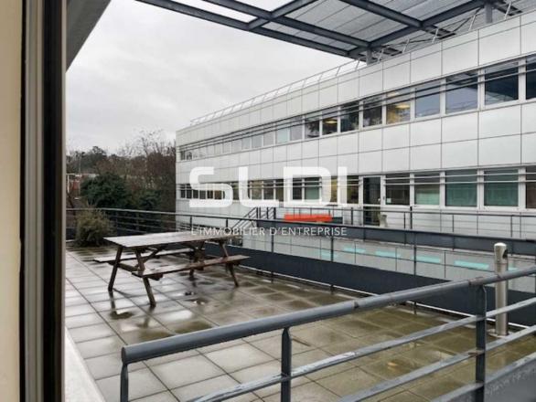 Bureaux A LOUER - ECULLY - 912 m²